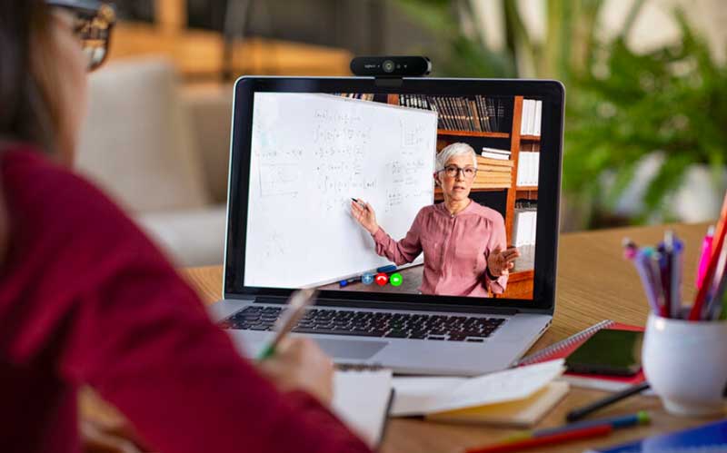 Recomendación para home office y videollamadas: Logitech BRIO webcam