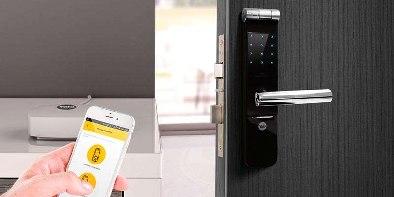 Yale cerradura digital, compatible con smartphones