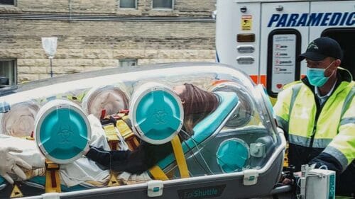 Paciente trasladado a hospital covid