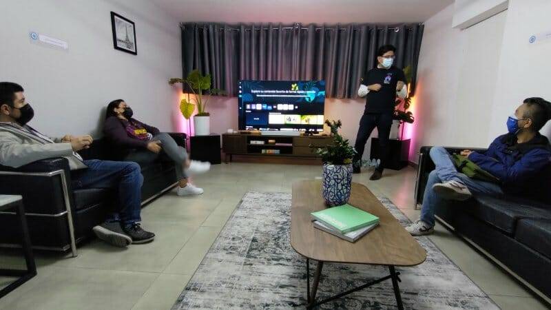 Sala con Alexa (Casa inteligente)