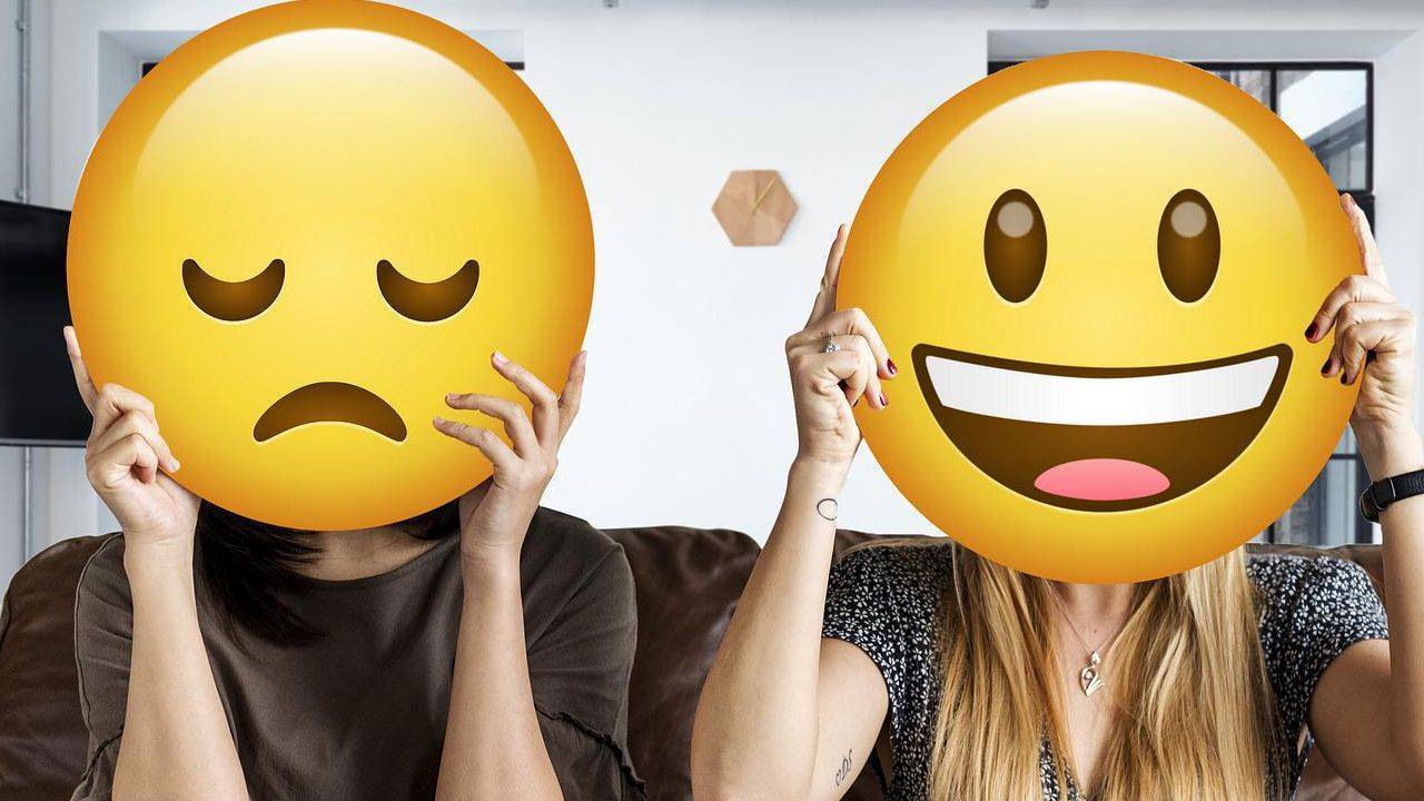 Significado cara conriendo WhatsApp