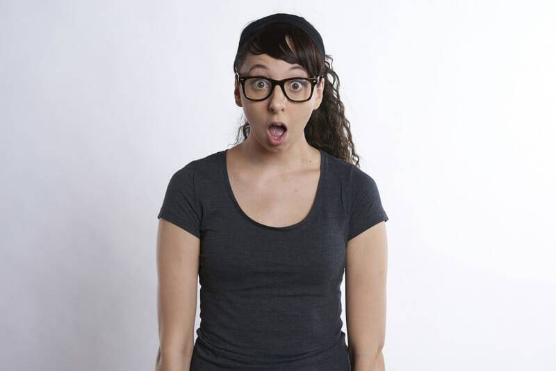 Mujer sorprendida por Sexting