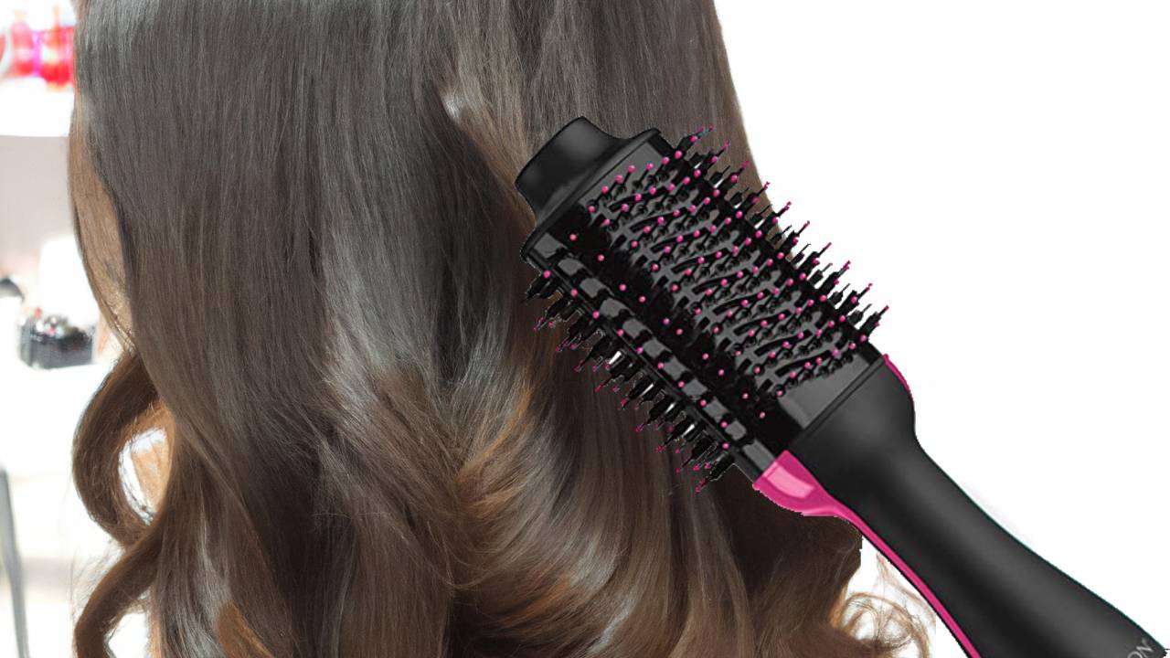 Cabello ondulado y seco con cepillo secador y voluminizador de Revlon