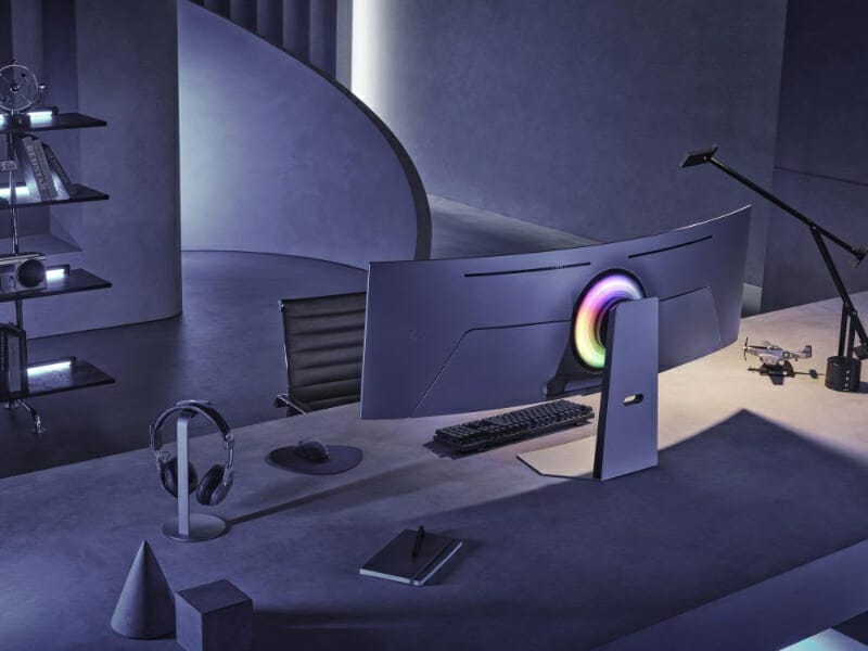 Vista traseara del monitor curvo Odyssey OLED G9 de Samsung