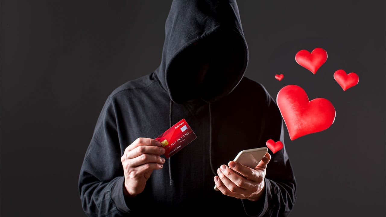 Hombre estafando a través de enamorar