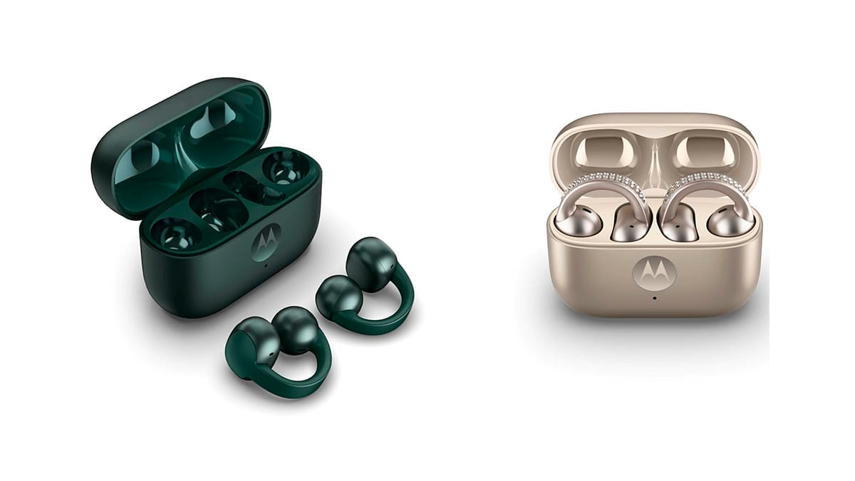 os modelos de audífonos Moto Buds Loop sobre fondo blanco: versión verde y edición con cristales Swarovski.