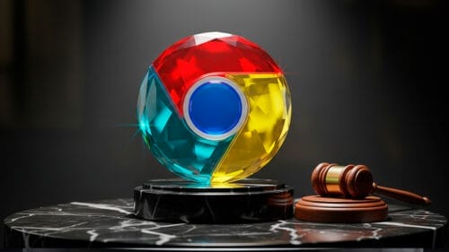 Logo Google Chrome en cristal con un mazo de juez en un costado