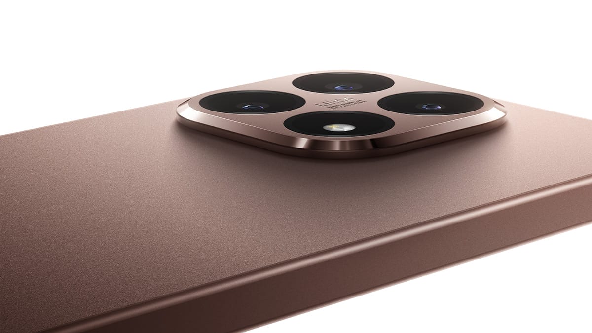 Xiaomi 15T en color rosa, se muestran el tipo de cámaras traseras