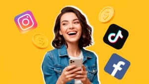 Mercado libre Afiliados, imagen de una mujer feliz sosteniendo un teléfono